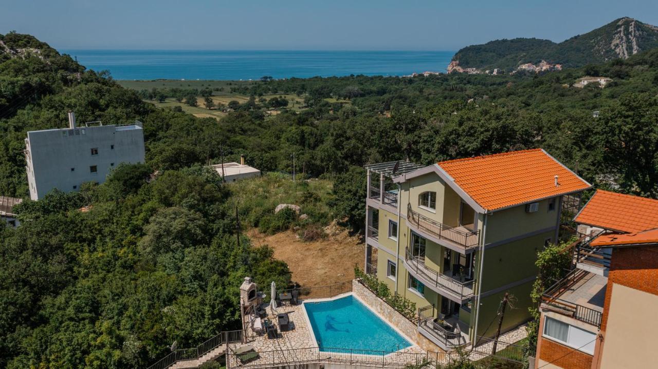 Villa Montenegrina Petrovac ภายนอก รูปภาพ