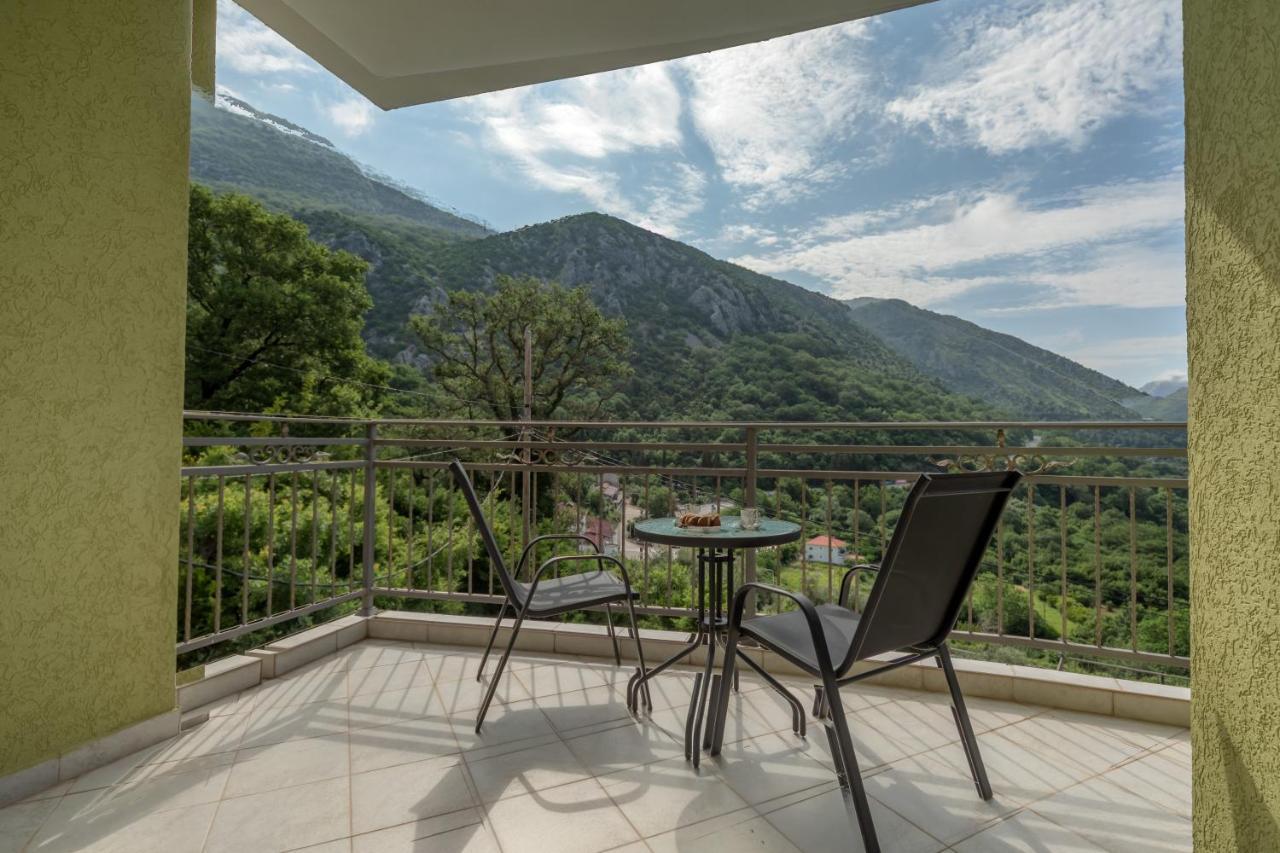 Villa Montenegrina Petrovac ภายนอก รูปภาพ