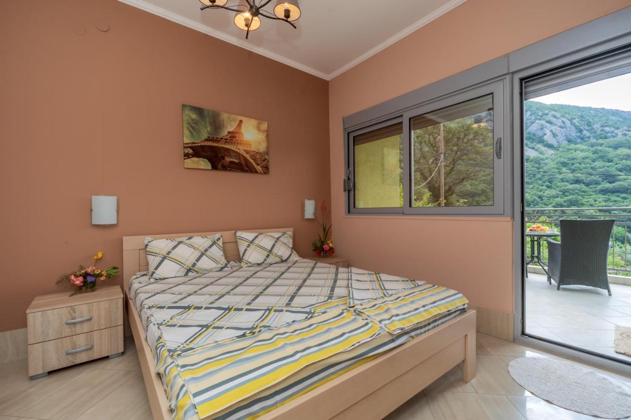 Villa Montenegrina Petrovac ภายนอก รูปภาพ