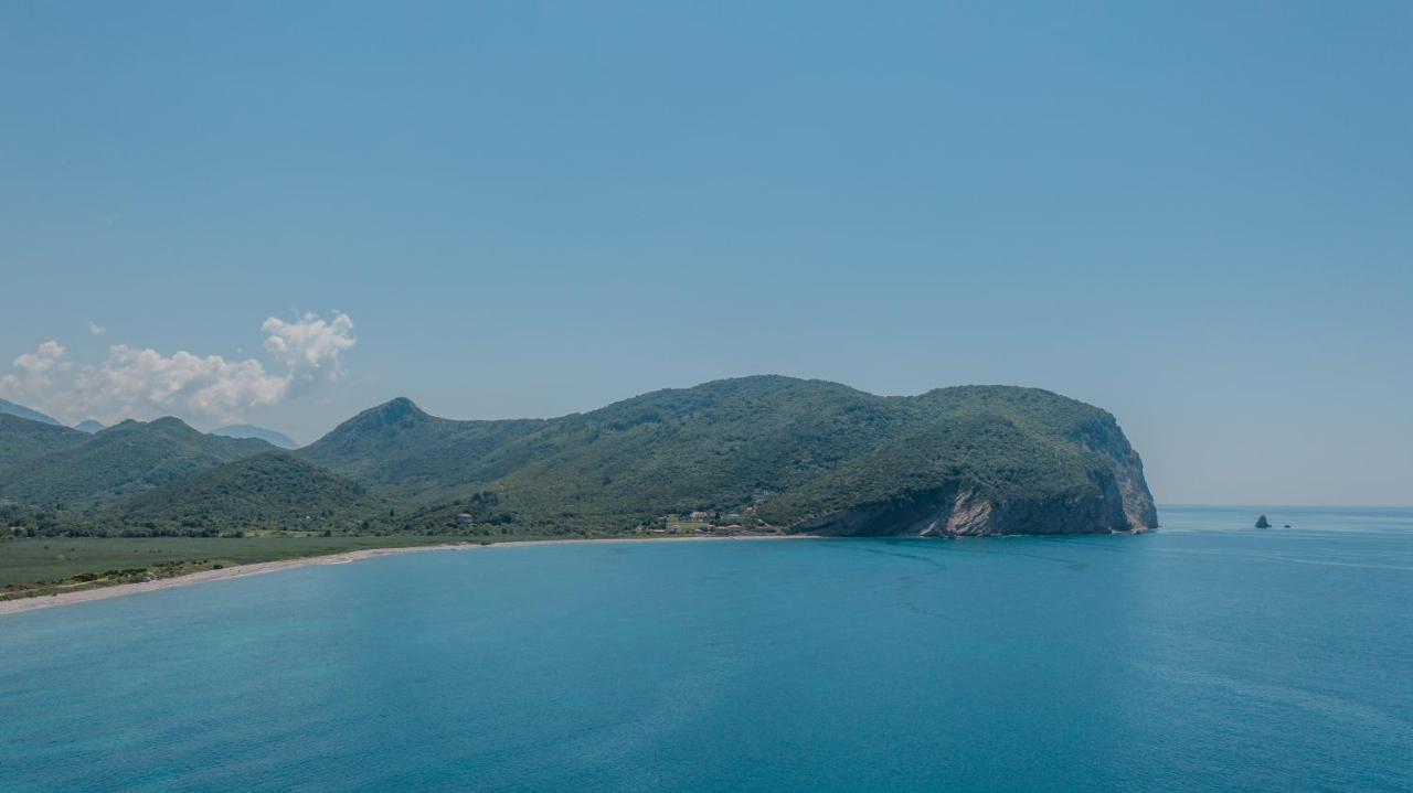 Villa Montenegrina Petrovac ภายนอก รูปภาพ